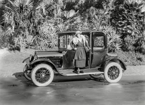 Velie Model Biltwel Coupe 3-Passenger '1915